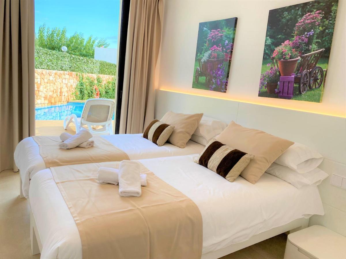 Villa Lucia Cala'N Blanes  Luaran gambar